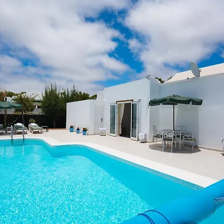 Pippa Puerto del Carmen (Lanzarote)